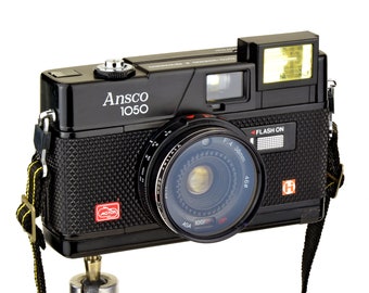 Ansco 1050 Motor 35mm Camera w 38mm f/4 Prime Lens Collectible Rare Works Well PReTTY NiCE!