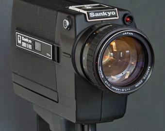 Sankyo Sound f/1.2 Lens Super 8 XL-600S Sound S8 w 7.5-42mm f/1.2 Fast Macro Zoom Lens Super-8 mm Movie Camera Collectible Works MiNTY!