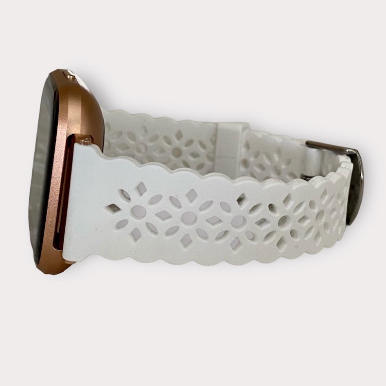 Diamond Lace Silicone 22MM Watchband Compatible with Fitbit Versa 1-2-3-Lite / Silver-Gold-Black-Rose Gold White