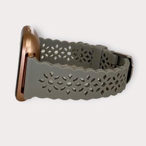 Diamond Lace Silicone 22MM Watchband Compatible with Fitbit Versa 1-2-3-Lite / Silver-Gold-Black-Rose Gold Gray