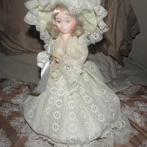 Vintage 16&quot; Tall Bradley Doll Los Angeles California Made in Korea Looks Bridal