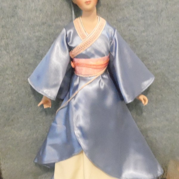 LENA LIU Porcelain Doll in Traditional Japanese Kimono dress Geisha 19"