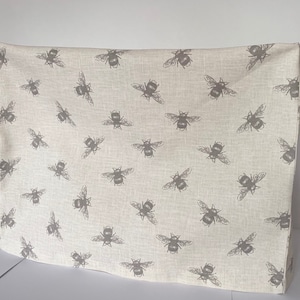Natural Bee Fabric Sewing Machine Cover/Dust Cover