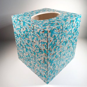 Bellissimo decoupage in legno porta fazzoletti fiorentino italiano blu con riflessi dorati
