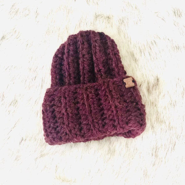 Crochet alpaca magenta beanie Crochet hat Magenta beanie Winter hat Christmas gift Birthday gift Chunky yarn Chunky hat Adult small hat Gift