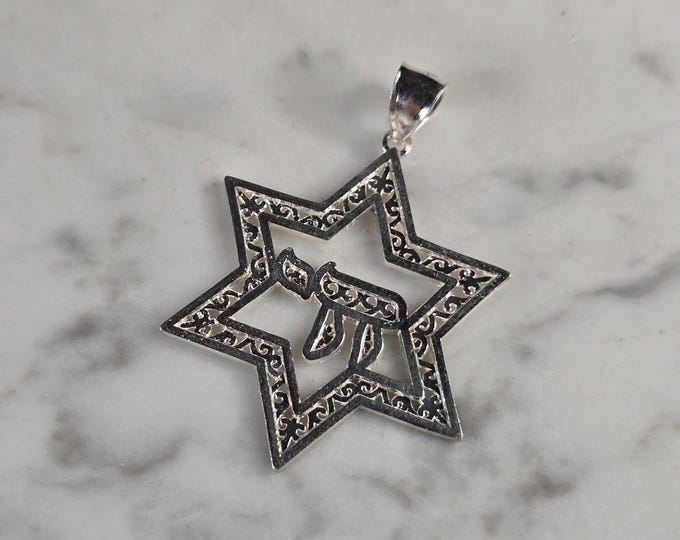 Sterling Silver Jewish Judaica Star of David Chai Pendant, 3.6g E1756