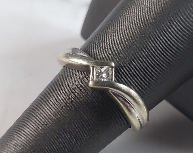 Womens Vintage Estate 14k White Gold Diamond Ring 3.6g  E1124