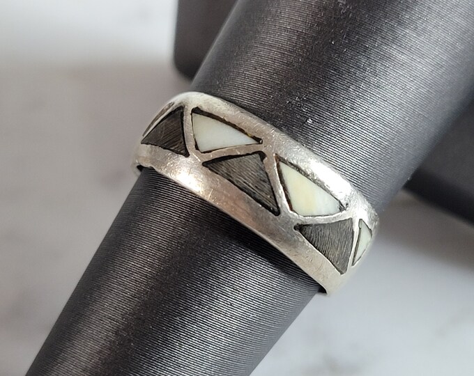 Womens Vintage Estate Sterling Silver Southwestern Ring 4.1g E7054