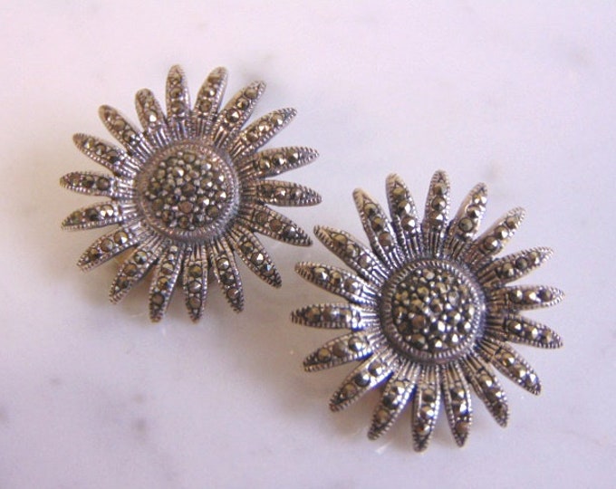 Womens Vintage Estate Sterling Silver Flower Clip On Earrings 11.1g E4331