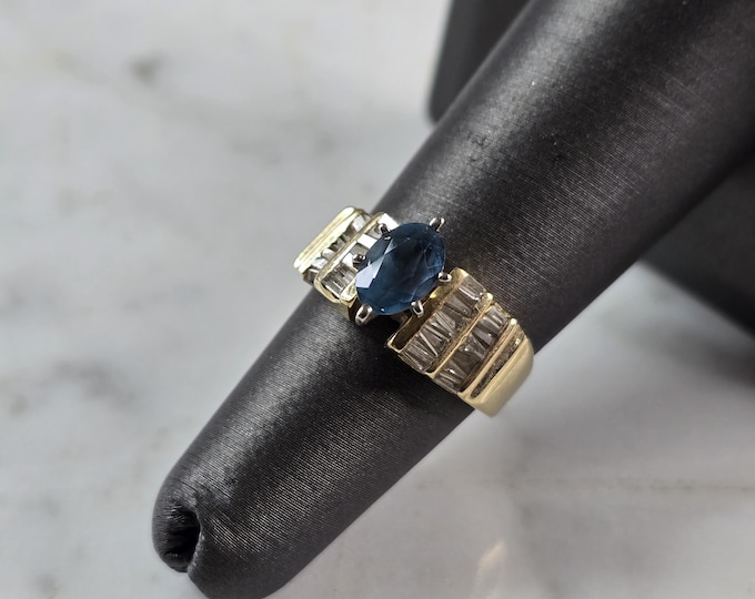 Womens Vintage Estate 14K Yellow Gold Diamond Topaz Ring 4.7g E1110