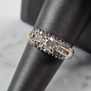 Womens Vintage Estate 14K White Gold Diamond Ring, 5.7g E6206