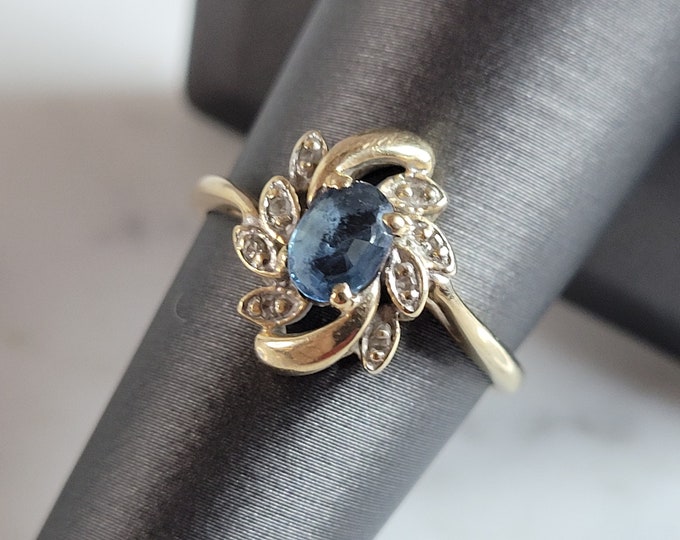 Womens Vintage Estate 10K Yellow Gold Topaz Diamond Ring, 2.6g E6662