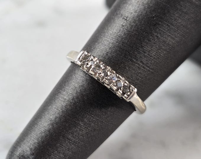 Womens Vintage Estate 14K White Gold Diamond Ring, 2.2g E7598