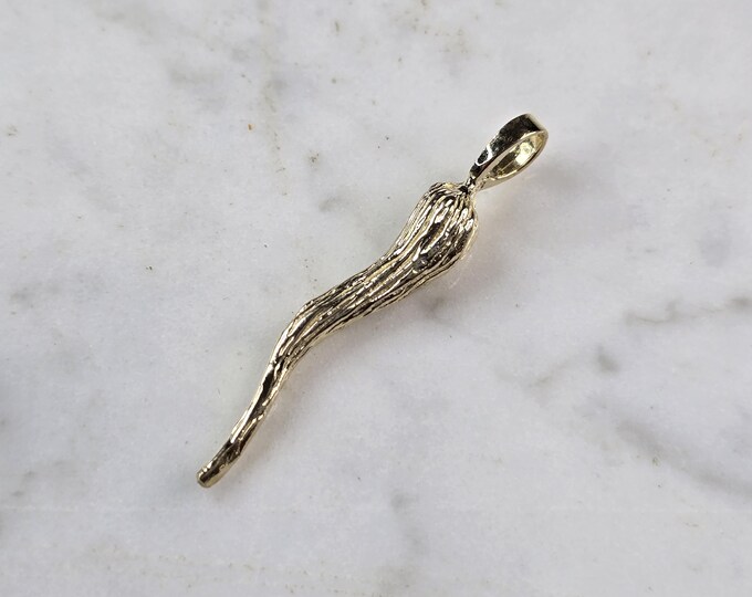Mens 10k Yellow Gold Italian Horn Pendant 3.2g E4251