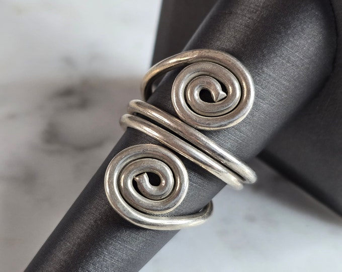 Womens Vintage Estate Sterling Silver Modernist Ring 9.3g E7300