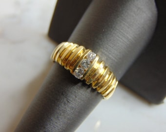 Womens Vintage Estate 14K Yellow Gold Diamond Ring 6.3g E2965