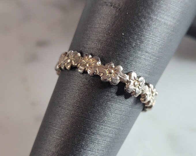 Womens Vintage Estate Sterling Silver Flower Ring 1.4g E1635