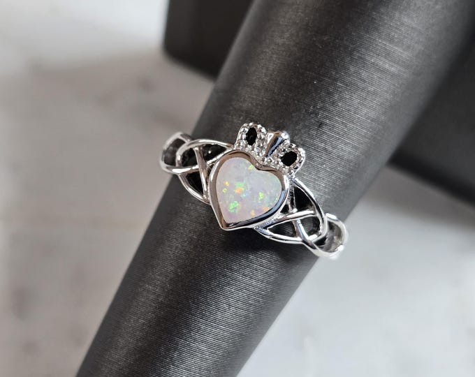 Womens Estate Sterling Silver Irish Claddagh Opal Heart Ring 3.2g E4485