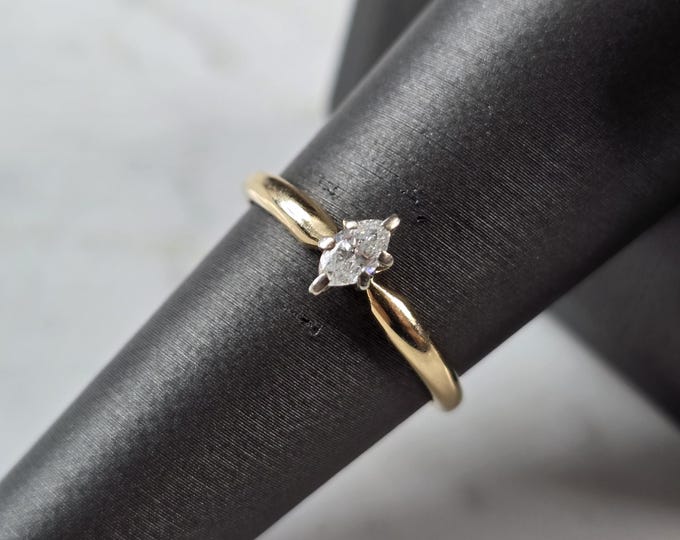 Womens Vintage Estate 14k Gold Marquise Diamond Engagement Ring 1.9g #E7930