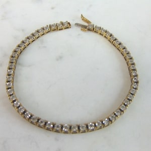 Womens Vintage Estate 10k Gold Diamond Tennis Bracelet 11.6g E980