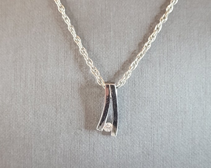 Womens Vintage Estate Sterling Silver Modernist Pendant Necklace 7.1g E1390