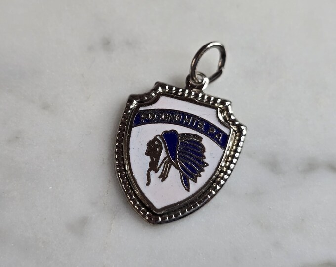 Womens Vintage Estate Sterling Silver Pocono Mts PA Charm 2.5g E5292