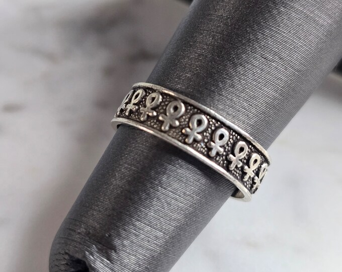 Womens Vintage Estate Sterling Silver Ankh Cross Toe Ring 1.7g, E7355