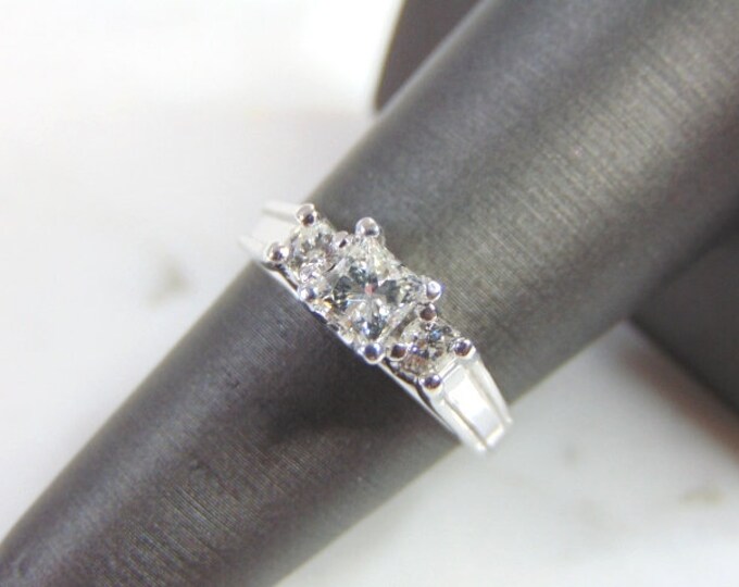Womens Vintage Estate 14k White Gold Diamond Engagement Ring 4.0g E1260