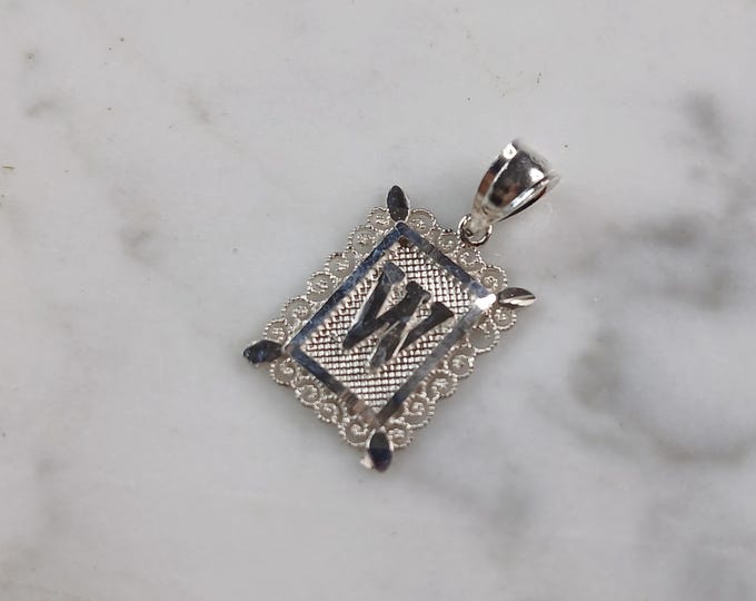 Womens Sterling Silver Initial Letter " W " Pendant 1.0g E4882