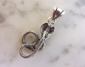 Vintage Estate Sterling Silver Snake Pendant 2.6g #E4056