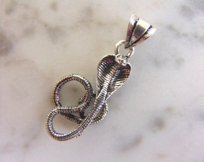 Vintage Estate Sterling Silver Snake Pendant 2.6g #E4056