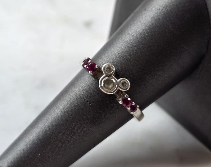 Womens Vintage Estate Sterling Silver Disney Mickey Mouse Ruby Ring 2.6g E4018