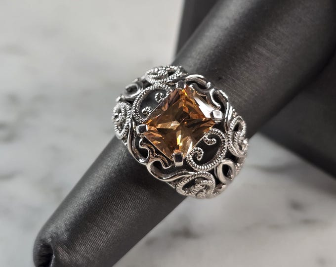 Womens Estate Sterling Silver Modernist Citrine Colored Ring 7.2g E6755