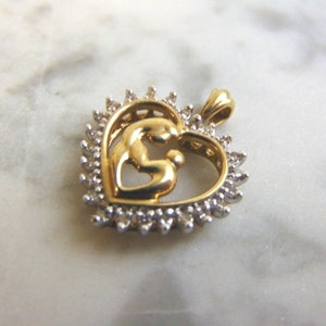 Womens Vintage Estate 10K Yellow Gold Diamond Heart Pendant 2.4g E2270