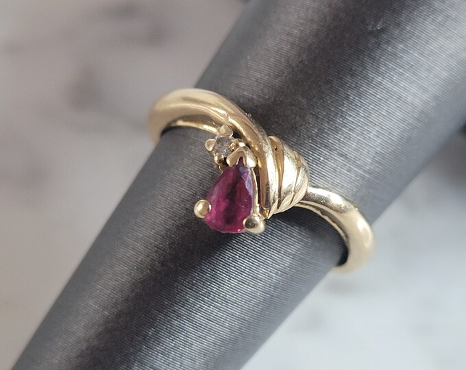 Womens Vintage Estate 14k Yellow Gold Amethyst & Diamond Ring 3.1g #E6676