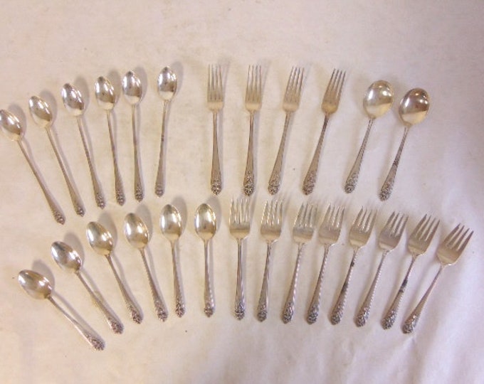 Antique Sterling Silver International Sterling Queen Lace Flatware Set 26PCS E566