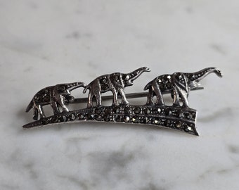 Womens Vintage Estate Sterling Silver Elephant Brooch 4.1g E7365