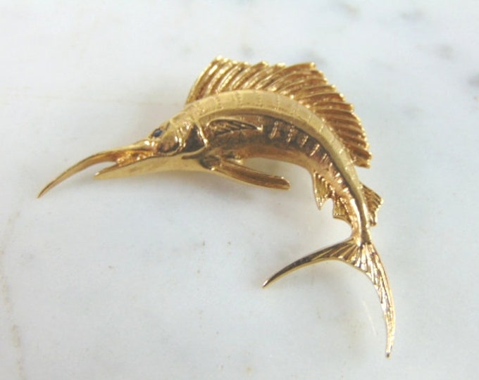 Vintage Estate 14K Yellow Gold Sword Fish Pendant 6.2g E5313