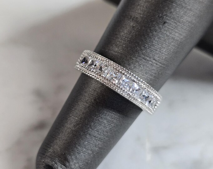 Womens Vintage Estate Sterling Silver CZ Ring 3.3g E5294