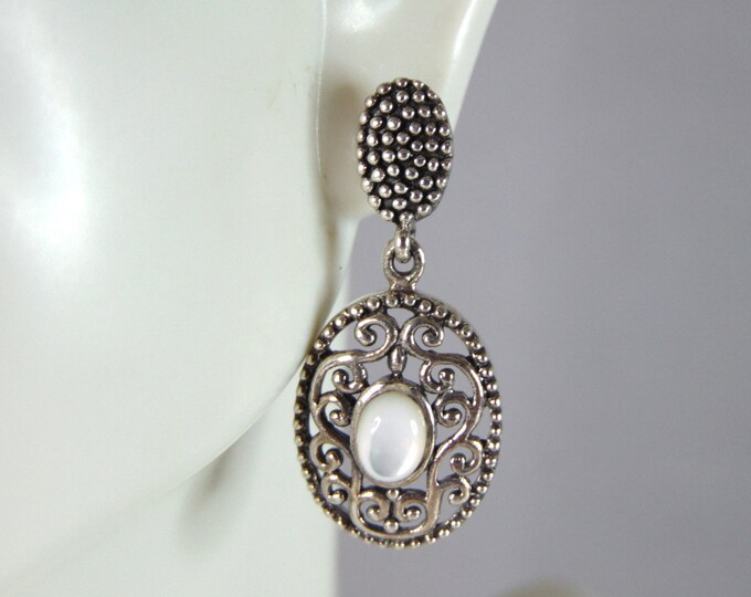 Womens Vintage Estate Sterling Silver M.O.P.  Earrings 5.4g E2651
