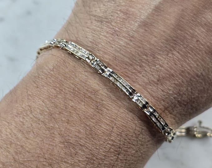 Womens Vintage Estate 10K Gold Diamond Tennis Bracelet 6.5g E3768