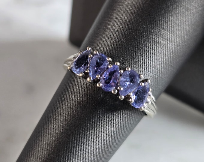 Womens Vintage Estate 14k White Gold Iolite ? Ring 3.1g E7458