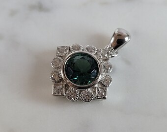 Womens Estate Sterling Silver Modernist CZ Pendant 2.7g E2485