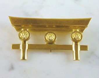 Womens Vintage Estate Solid 18K Gold Chinese Brooch 23.6g E4303