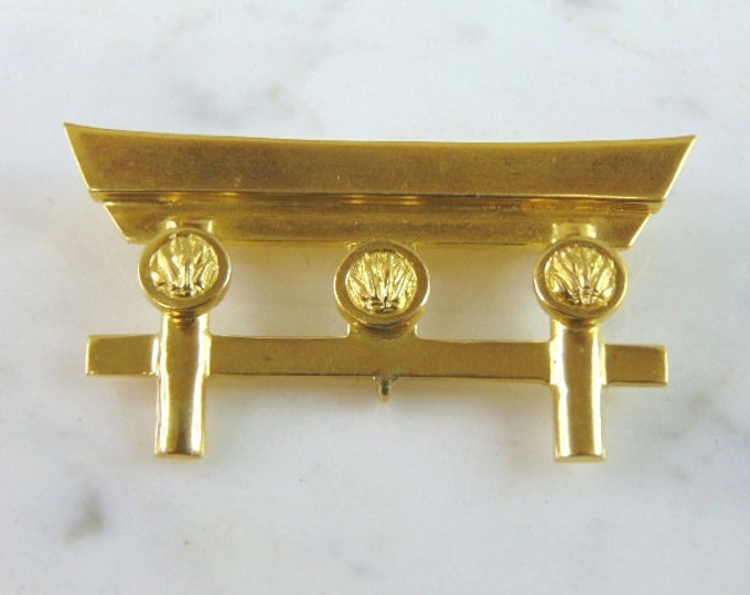 Womens Vintage Estate Solid 18K Gold Chinese Brooch 23.6g E4303