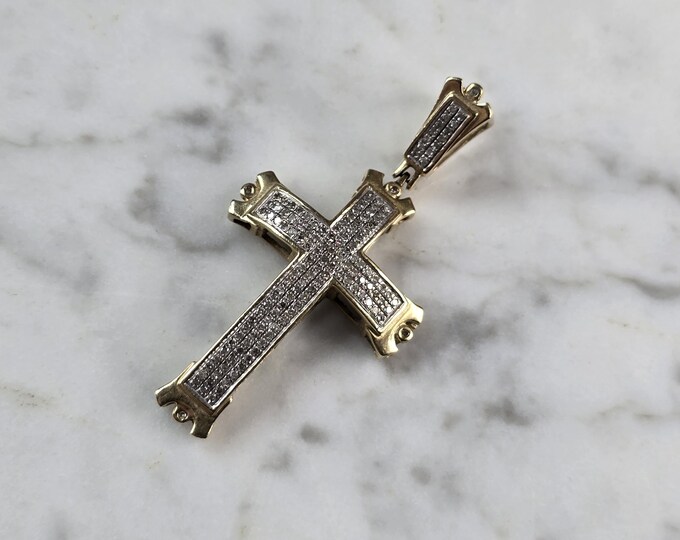 Vintage Estate 10k Gold Diamond Religious Crucifix Cross Pendant 5.6g E1621