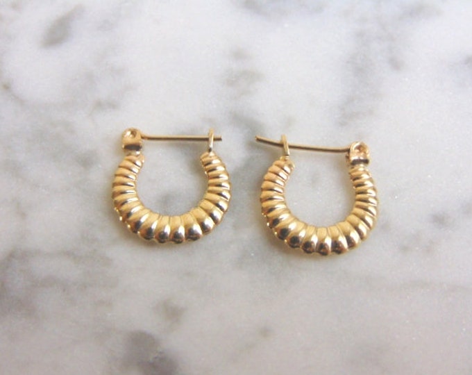 Pr Womens 14K Yellow Gold Hoop Earrings, 0.9g E1033