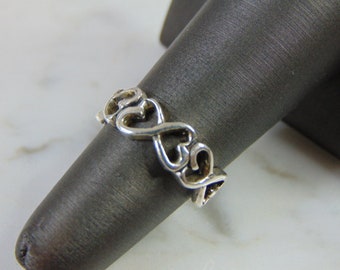 Womens Vintage Estate Sterling Silver Heart Ring 2.5g E5007
