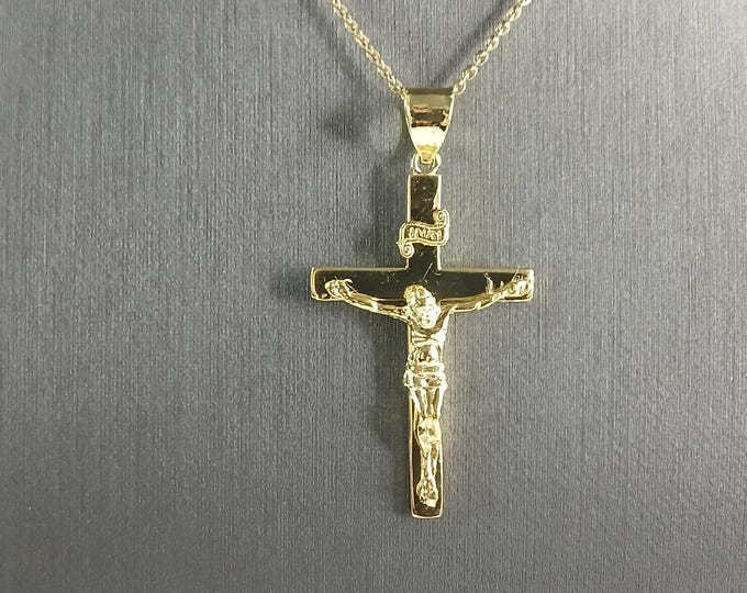 Womens Sterling Silver Gold Tone Religious Cross Pendant Necklace 4.1g E7890