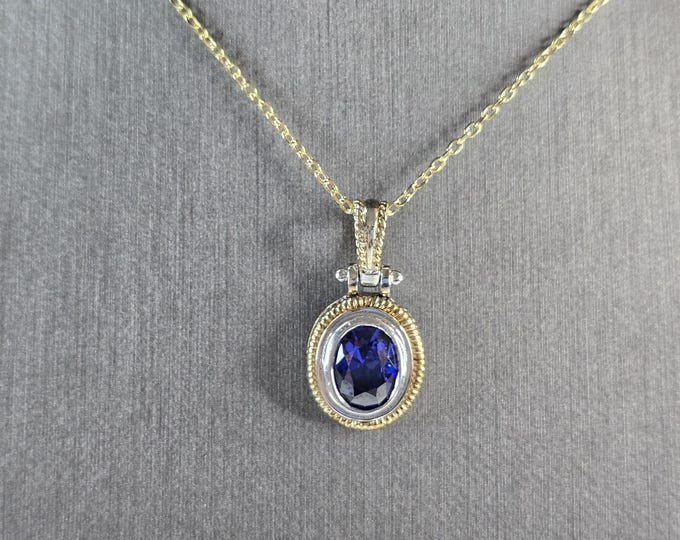 Womens Sterling Silver Gold Tone Modernist Pendant Necklace 6.0g E3758